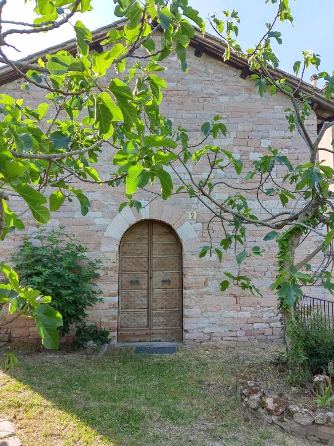 Residenza Messer Pajola Ассизи Экстерьер фото